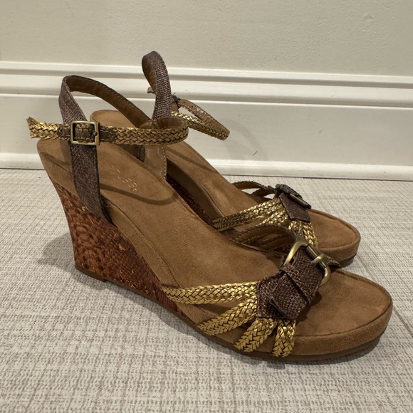 AEROSOLES Shoes - Aerosoles Brown and Gold Wedge Sandals, Size 11